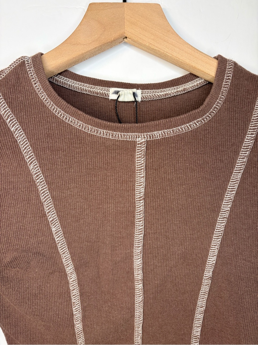 Garage Women’s Brown Ribbed Cropped Long Sleeve Top, Size Small - Picture 3 of 9